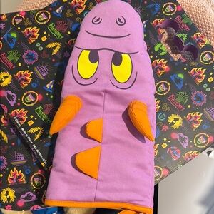 Figment oven mitt